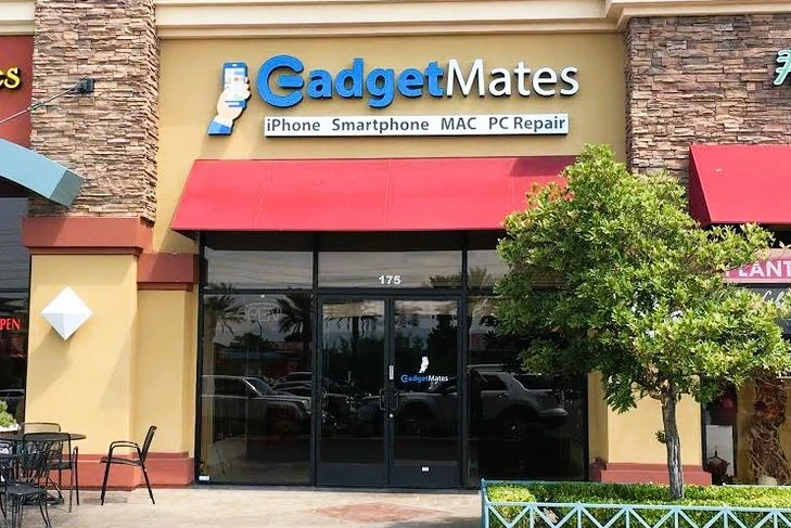 GadgetMates Las Vegas Store - Outside Front
