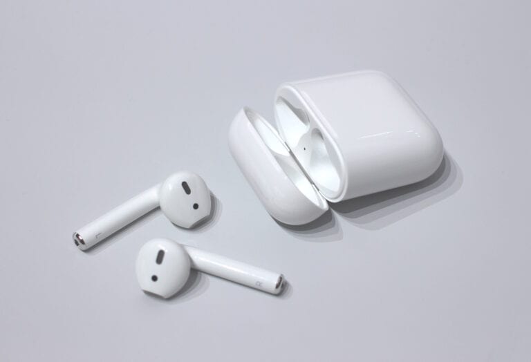AirPods Squeaking: Causes and Solutions