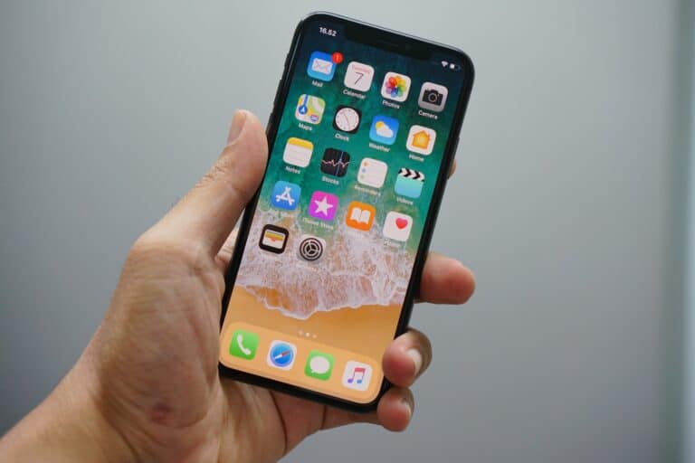 How To Reset The iPhone Home Screen To The Default Layout