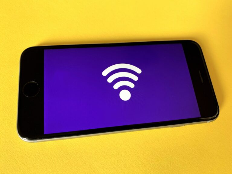 2.4GHz vs 5GHz Wi-Fi: Everything You Need To Know