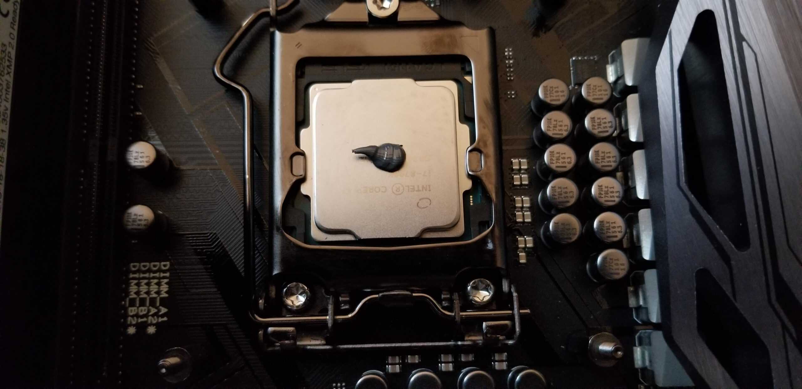 Do CPUs come with thermal paste?
