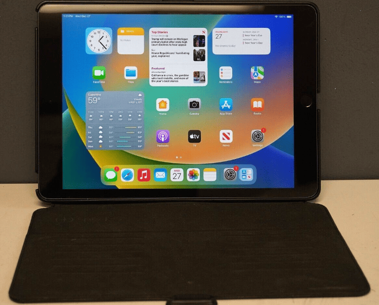 iPad Pro 1st Generation In 2023! (Still Worth Buying?) (Review) 