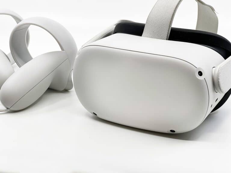 Best Standalone VR Headsets for Gaming In 2024