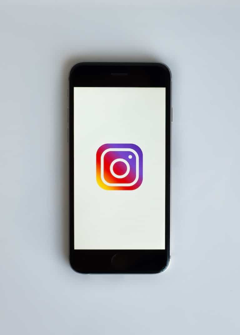 How to Block Instagram on iPhone