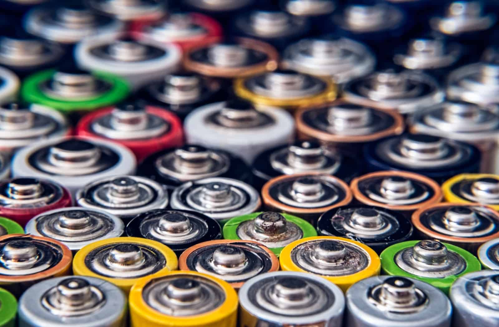 Lithium vs Alkaline Batteries: Complete Comparison Guide