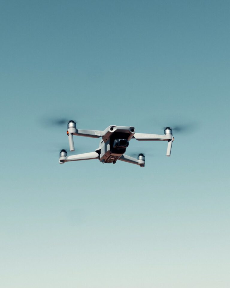 Top 10 Best Everyday Use Drones With Cameras for 2024