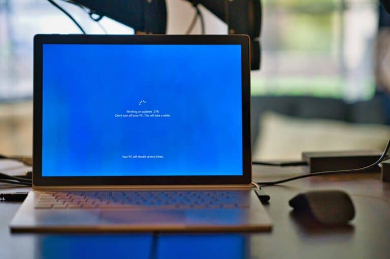 How to Reopen Windows When Logging Back In: Mac and PC