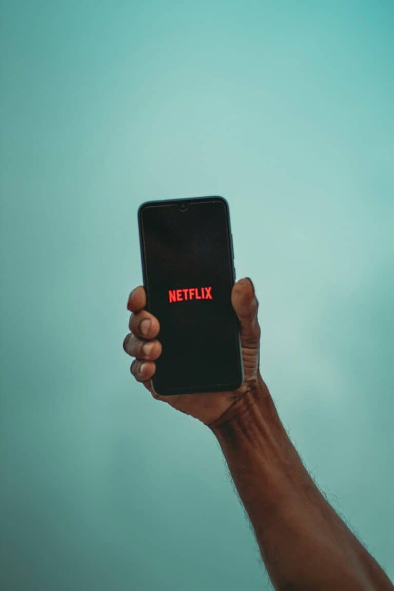 How to Download Netflix Movies on iPhone: Quick Guide for Offline Viewing
