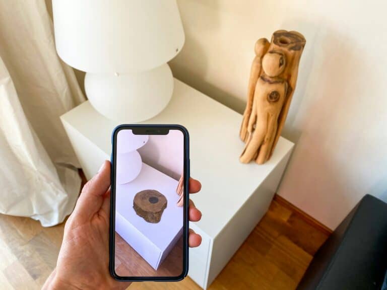 AR in Retail Experiences: Transforming Shopping with Immersive Technology