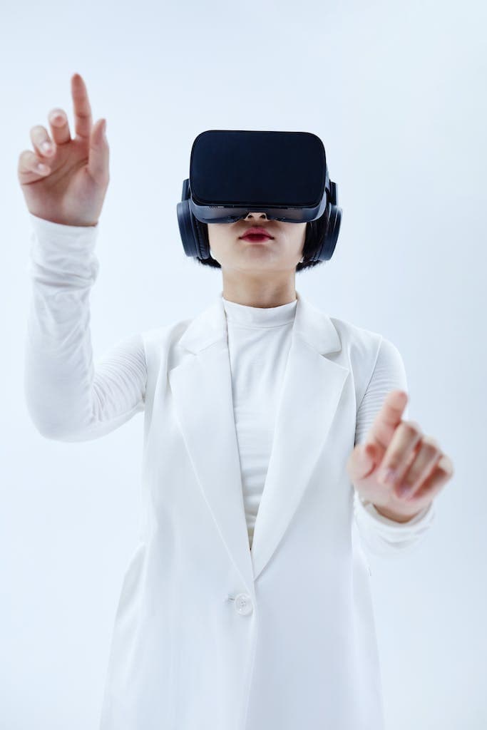 Navigating the Future: The Rise of Metaverse Shopping