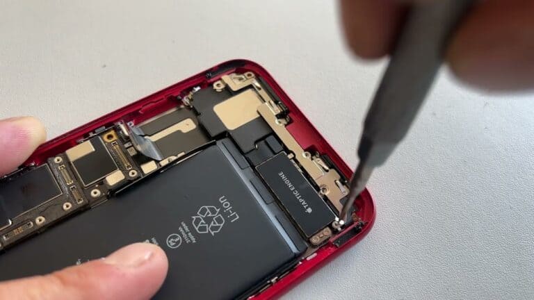 iPhone 11 Charging Port: Connectivity and Replacement Guide