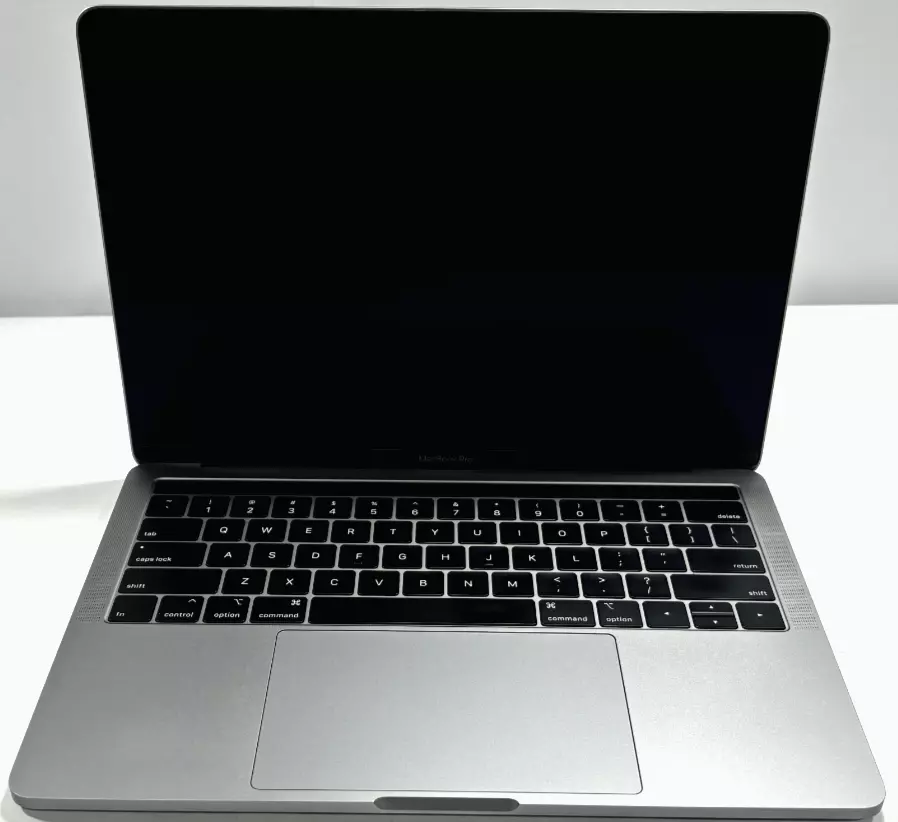 How to Factory Reset a MacBook Air or Pro: Step-by-Step 2 Macbook Turned Off