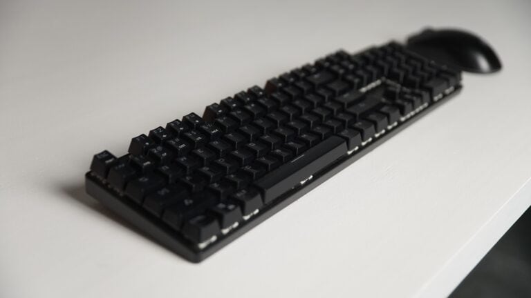 How to Choose the Right Keyboard and Mouse