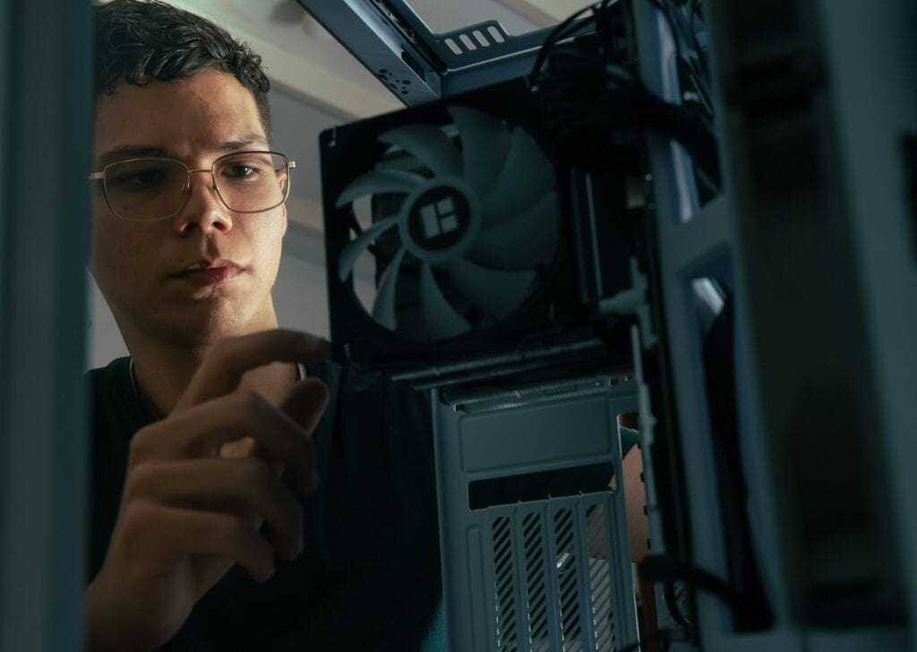What Is a Computer Geek + A Test To See If You Qualify 2 A man is looking at a computer screen