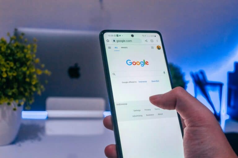 How To Do A Reverse Image Search (2025)