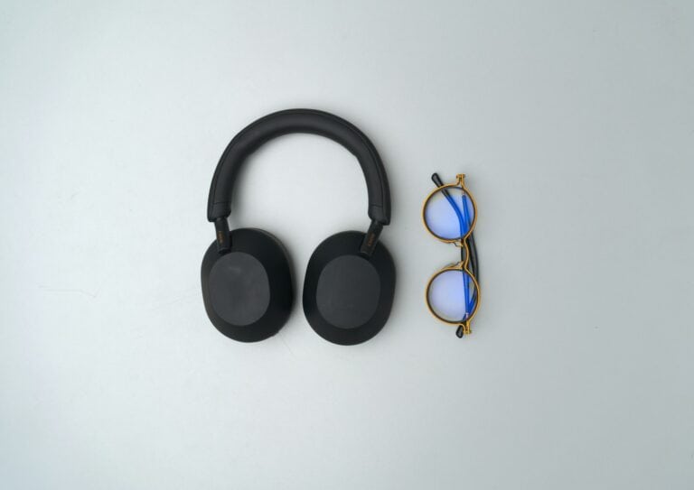 Best Noise-Cancelling Headphones of 2025