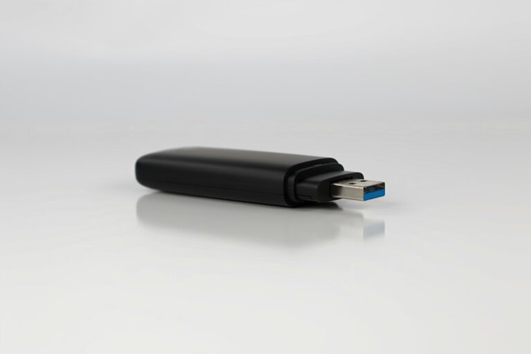 Who Makes the Largest Flash Drive in the World? 7 Who Makes the Largest Flash Drive in the World?