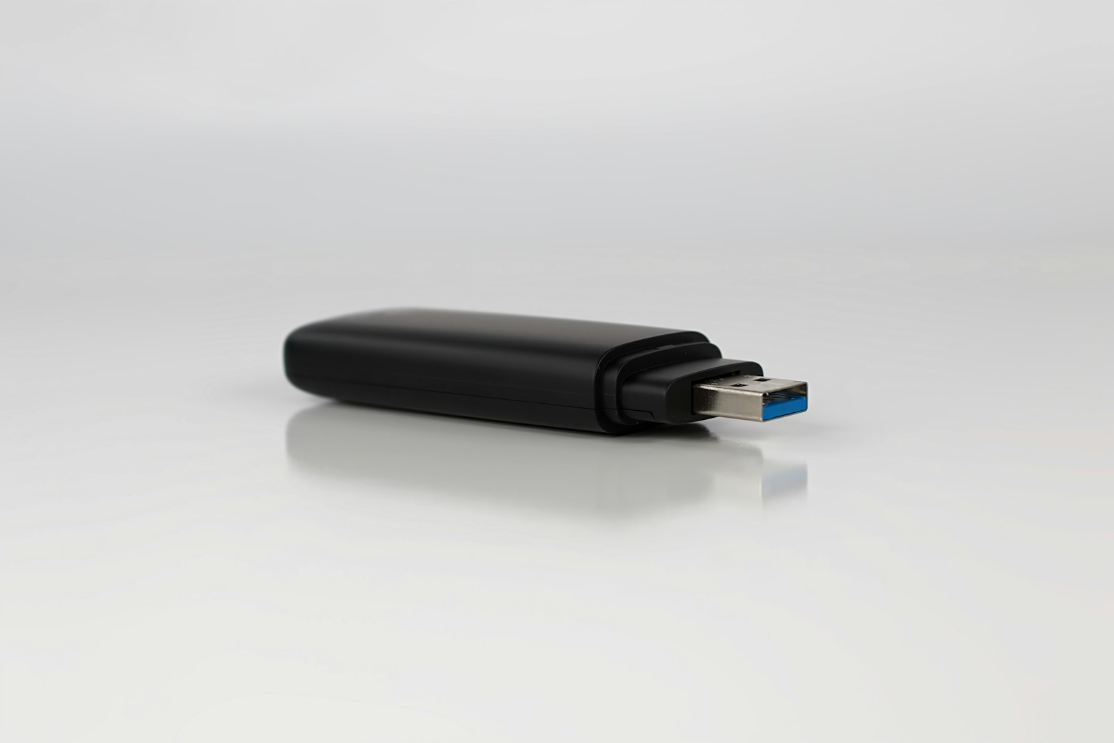 Who Makes the Largest Flash Drive in the World? 1 a close up of a usb device on a white surface